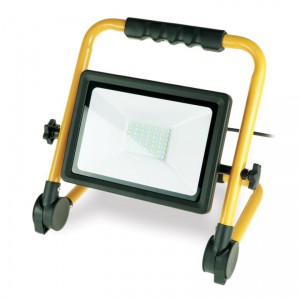 Dedra L1070-5 &scaron;viestuvas darbo vietai 4000 lumenų